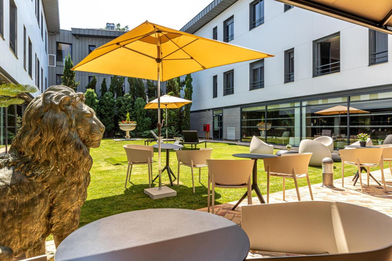 Les Jardins De St Cloud Aparthotel Сен-Кло Екстериор снимка